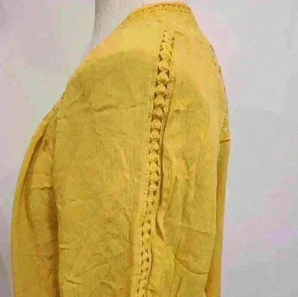 John Paul Richard Raelinn Floral Crochet Detail Mustard Yellow Blouse Top - Picture 3 of 10